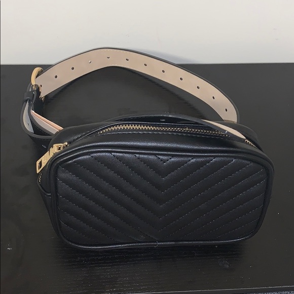 Handbags - Black Belted Purse